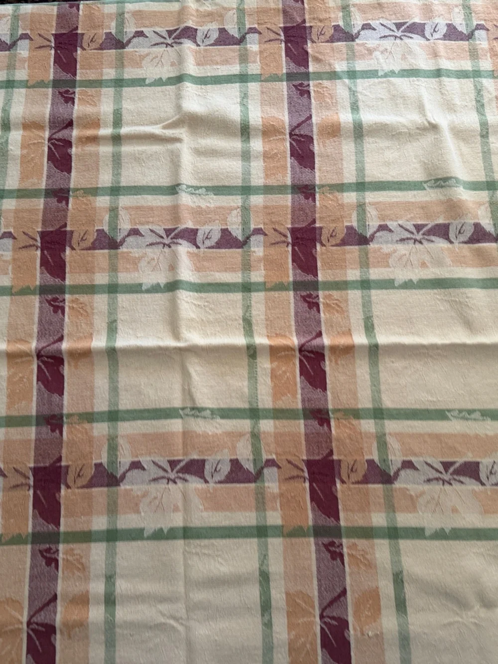 Vintage Plaid Leaf 🍁 Cotton Tablecloth in Fall Colors 46x44